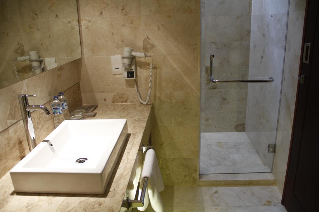 Kuta Angel Hotel - Luxurious Living Eksteriør billede